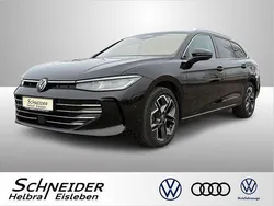 Grenadillschwarz (metallic) Gebraucht 2024 VW Passat Elegance Kombi | 45.950 € (Etwas zu teuer)