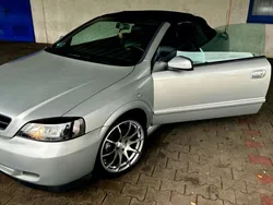 Silber Gebraucht 2001 Opel Astra Cabriolet Cabrio | 4.900 €