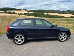 Blau Gebraucht 1999 Audi A3 | 850 € (Guter Preis)