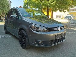 Grau Gebraucht 2011 VW Touran Comfortline Van / Kleinbus | 7.400 € (Fairer Preis)