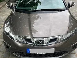 Grau Gebraucht 2011 Honda Civic Comfort Limousine | 11.500 €