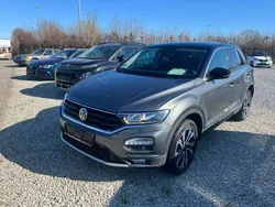 Indiumgrau metallic Gebraucht 2021 VW T-Roc Active SUV | 22.300 € (Superpreis)