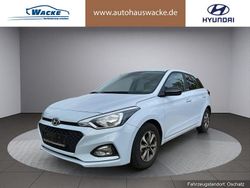 Farbe: silber Gebraucht 2020 Hyundai i20 YES! Limousine | 13.670 € (Fairer Preis)