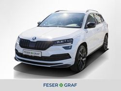 Moon weiss perleffekt Gebraucht 2022 Skoda Karoq SportLine SUV | 22.940 €