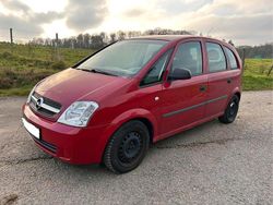 Rot Gebraucht 2004 Opel Meriva Van / Kleinbus | 1.200 € (Guter Preis)