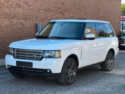 Weiß Gebraucht 2012 Land Rover Range Rover Vogue SUV | 18.700 € (Etwas zu teuer)