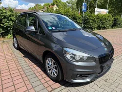 Grau Gebraucht 2015 BMW 218 Active Tourer Van / Kleinbus | 5.500 € (Teuer)