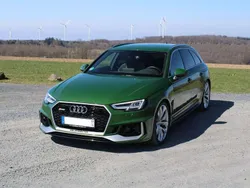 Sonomagrün metallic Gebraucht 2019 Audi RS4 Sport Kombi | 61.999 € (Superpreis)
