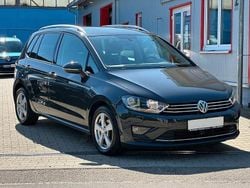 Grau Gebraucht 2015 VW Golf Sportsvan Van / Kleinbus | 11.995 € (Fairer Preis)