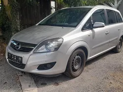 Silber Gebraucht 2008 Opel Zafira Innovation Van / Kleinbus | 2.490 € (Fairer Preis)