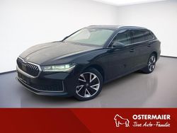 Onyxschwarz Gebraucht 2025 Skoda Superb Selection Kombi | 48.200 €