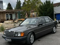 Grau Gebraucht 1989 Mercedes 190 Limousine | 13.000 €