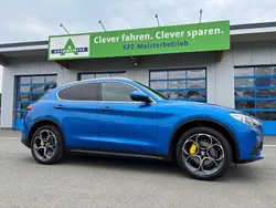 Blau Gebraucht 2018 Alfa Romeo Stelvio Super SUV | 24.950 € (Guter Preis)