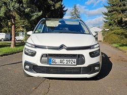 Weiß Gebraucht 2018 Citroën C4 Picasso Van / Kleinbus | 9.400 €
