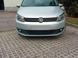 Silber Gebraucht 2014 VW Touran Van / Kleinbus | 7.600 € (Fairer Preis)