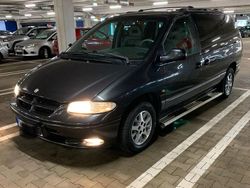 Schwarz Gebraucht 1998 Chrysler Grand Voyager Van / Kleinbus | 4.800 €