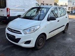 Weiß Gebraucht 2011 Hyundai i10 Edition Kleinwagen | 890 € (Superpreis)