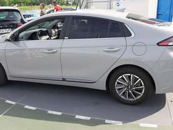 Grau Gebraucht 2021 Hyundai Ioniq Style Kleinwagen | 17.000 € (Guter Preis)