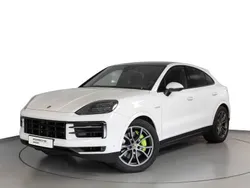 Weiß Gebraucht 2024 Porsche Cayenne SUV | 109.900 € (Superpreis)