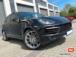 Schwarz Gebraucht 2012 Porsche Cayenne Turbo SUV | 43.990 €