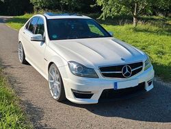 Schwarz Gebraucht 2012 Mercedes C63 AMG AMG Limousine | 39.900 € (Fairer Preis)