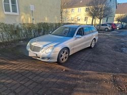 Silber Gebraucht 2008 Mercedes E220 Avantgarde Kombi | 2.500 € (Superpreis)
