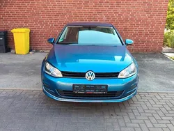 Blau Gebraucht 2015 VW Golf VII LOUNGE Limousine | 9.999 € (Guter Preis)