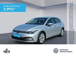 Silber Gebraucht 2023 VW Golf VIII Style Limousine | 25.988 € (Guter Preis)