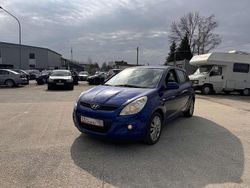 Sparkle blue Gebraucht 2011 Hyundai i20 Edition+ Kleinwagen | 2.990 € (Fairer Preis)
