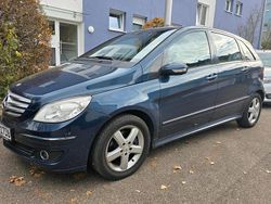 Blau Gebraucht 2006 Mercedes B200 Van / Kleinbus | 2.250 €