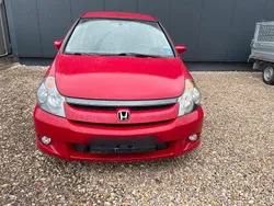 Rot Gebraucht 2004 Honda Stream Van / Kleinbus | 1.250 €