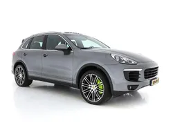 Grau Gebraucht 2015 Porsche Cayenne SUV | 24.445 € (Guter Preis)