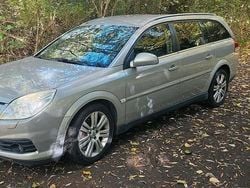 Andere farben Gebraucht 2005 Opel Vectra Kombi | 1.999 € (Etwas zu teuer)