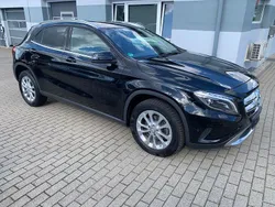 Schwarz Gebraucht 2015 Mercedes GLA200 SUV | 19.990 € (Fairer Preis)
