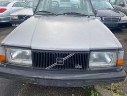 Grau Gebraucht 1987 Volvo 244 Limousine | 1.390 €
