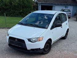 Weiß Gebraucht 2009 Mitsubishi Colt Limousine | 1.200 € (Guter Preis)