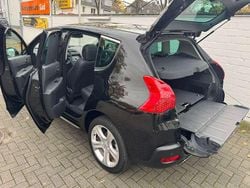 Noir perla nera Gebraucht 2011 Peugeot 3008 Platinum SUV | 4.630 € (Fairer Preis)