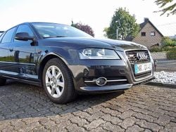 Schwarz Gebraucht 2011 Audi A3 Sportback Ambiente Kleinwagen | 6.500 € (Etwas zu teuer)