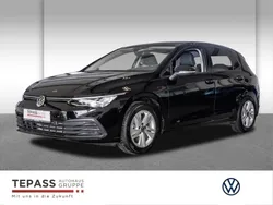 Schwarz Gebraucht 2023 VW Golf VIII Life Limousine | 24.660 € (Guter Preis)