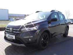 Perlmuttschwarz Gebraucht 2021 Dacia Sandero Kleinwagen | 14.960 € (Fairer Preis)