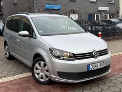 Silber Gebraucht 2014 VW Touran Comfortline Van / Kleinbus | 8.999 € (Guter Preis)
