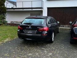 Schwarz Gebraucht 2015 BMW 530 Luxury Line Kombi | 15.300 € (Etwas zu teuer)
