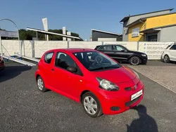 Rot Gebraucht 2009 Toyota Aygo Kleinwagen | 2.490 € (Fairer Preis)