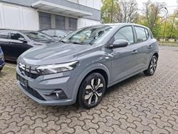 Urban grey metallic Neu 2025 Dacia Sandero Expression Kleinwagen | 18.090 € (Guter Preis)