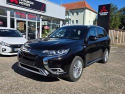 Rubinschwarz Gebraucht 2020 Mitsubishi Outlander P-HEV Plus SUV | 20.900 € (Guter Preis)