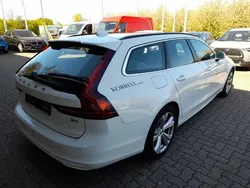 Ice white ice white Gebraucht 2021 Volvo V90 Momentum Kombi | 25.875 € (Fairer Preis)
