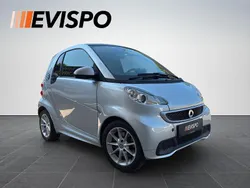 Silber Gebraucht 2013 Smart ForTwo Electric Drive Coupé | 4.880 €