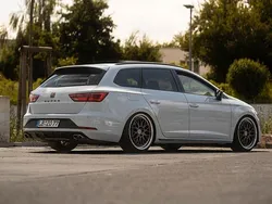 Andere farben Gebraucht 2020 Cupra Leon Kombi | 26.000 € (Fairer Preis)