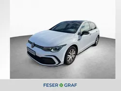 Pure white Gebraucht 2024 VW Golf VIII R Limousine | 28.640 € (Fairer Preis)
