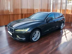 Schwarz Gebraucht 2020 Volvo V60 Inscription Kombi | 18.800 € (Etwas zu teuer)